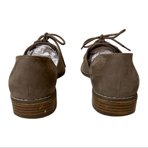 Indigo Rd. Tan Perforated Dark Academia Lace Up Oxford Sandals - Picture 3 of 9